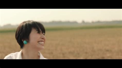 長澤まさみ が出演する クボタ のcm 壁がある。だから、行く。「日本アグリロボ」篇、「笑顔がまっている」篇 とメイキング映像。 Cm