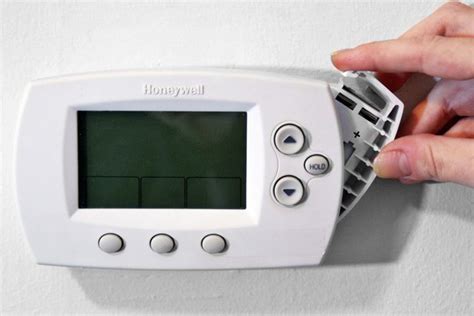 How To Change Battery In Honeywell Thermostat Th8321wf1001 Honeywell
