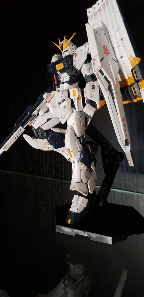 RG Nu Gundam. Damn fine kit : Gunpla