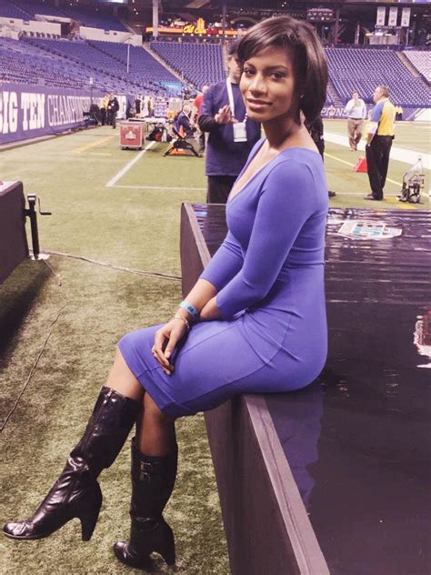 Meet The Beautiful Slim Thick Big Sports Reporter Taylor Rooks