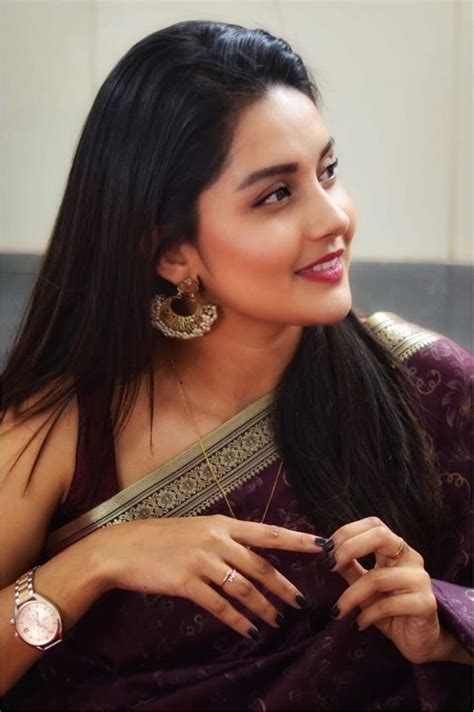 31 gorgeous photos of mahima nambiar beauty girl most beautiful bollywood actress tamil