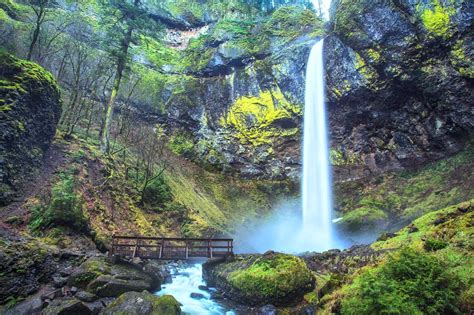 Elowah Falls Columbia River Gorge Oregon Waterfalls Oregon Vacation