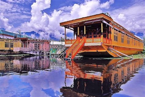 Photos Of Houseboat Jewel In The Crown Houseboat In Srinagar