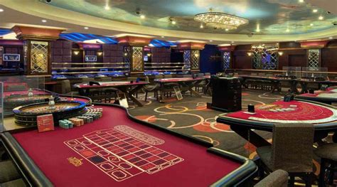 Casino carnival goa situated on the mandovi river overlooking the capital of goa, lays claim to the most outrageously fashionable and entertainment packed venue in goa. India Tour Packages , India Holiday Packages by SkyLink Travel