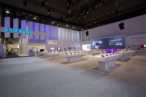 2014 - CES Samsung Exhibit - Fine Design Associates