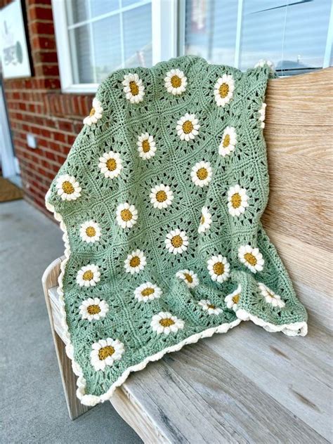 Crochet Daisy Granny Square Blanket Free Crochet Pattern A Crafty