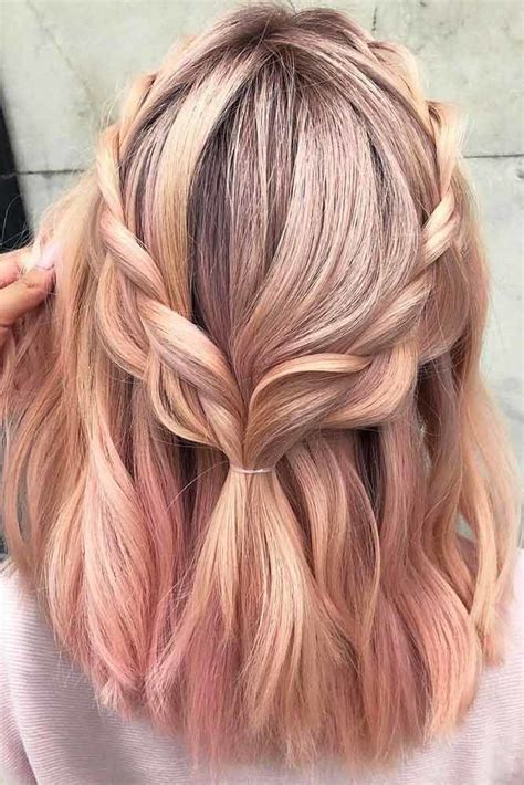 However, those times have changed, and now people go for more natural and effortless hairstyles that seem more organic and yet equally lovely. 21 New Medium Length Hairstyles for 2021 - Page 2 - Relystyle