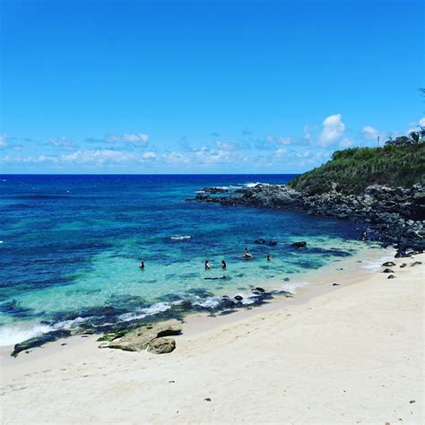 Hookipa Beach And Paia Town Maui Hawaii — Runeatandtravel