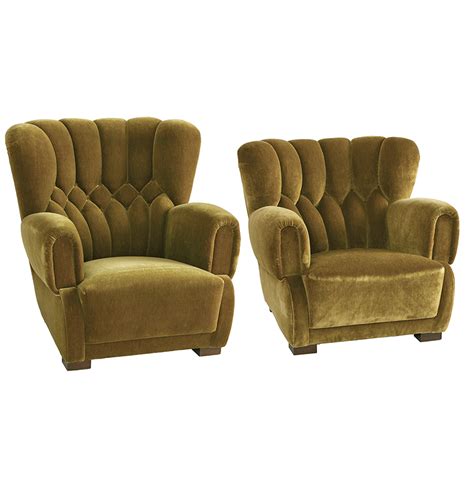Pair Of Tufted Art Deco Lounge Chairs In Original Velvet Rejuvenation