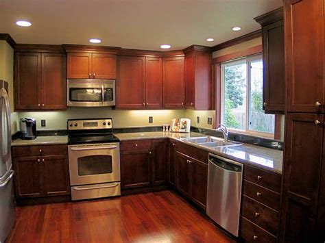 Click on any image to see. Medium dark cabinets, medium floor | {Catchy Kitchens ...