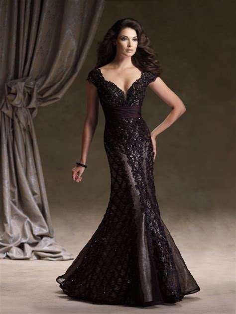2013 New Arrval Luxury Black Lace Mermaid Evening Dress V Neck Applique