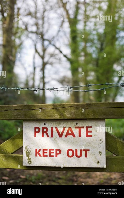 Keep Out Sign Barbed Wire Hi Res Stock Photography And Images Alamy