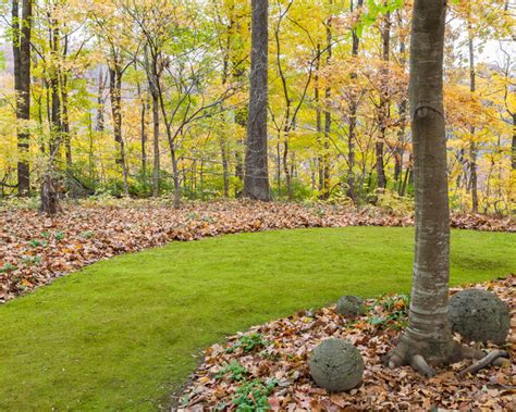 Moss And Moss Lawns Traditional Landscape Nashville By J Paul
