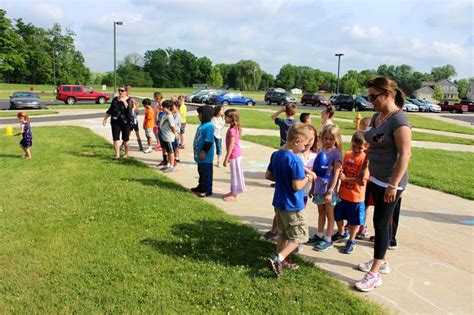 Field Day 5 26 2016 Pcscwecare Field Day Elementary Schools Elementary