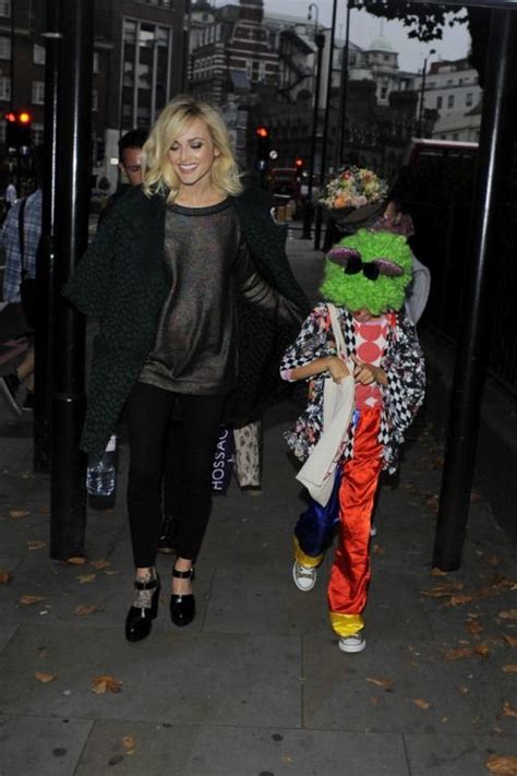 Pin By Sera On Celebrity Style Crush Fearne Cotton Fearne Cotton Style Cotton Style Fearne