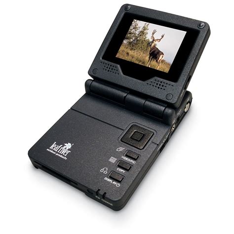 There are also mobile and portable versions of these traditional credit card readers, and these mobile credit card terminals use gprs or 3g technology to connect to a mobile network. Leaf River® Portable Card Reader and Viewer - 120998, Game ...