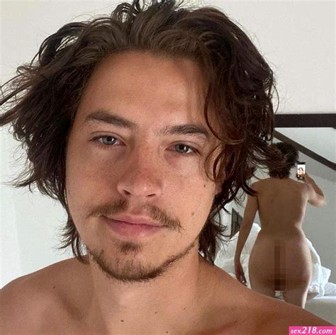 Cole Sprouse Bares His Butt In Cheeky Nude Instagram Pic Good Morning