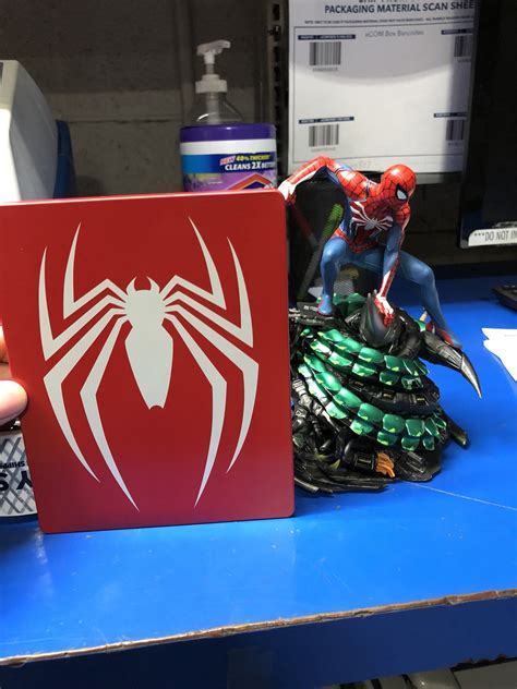 How do you make an everyday situation terrifying again? So, What Does the Spider-Man PS4 Collector's Edition ...