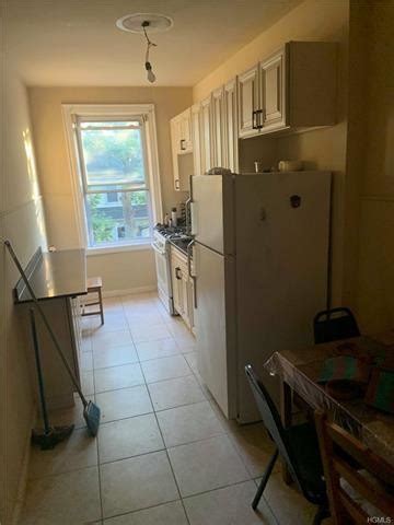 The filtering options on point2 help you find the apartments that cater to your every need, while the map view lets you determine whether the homes for rent you're interested in are close to the services of your choice. 2 bedroom in Bronx NY 10461 - House for Rent in The Bronx ...