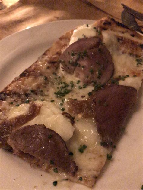 I'm going to give it a try. I ate Beef tenderloin pizza with mashed potato and white truffle oil Food Recipes # ...
