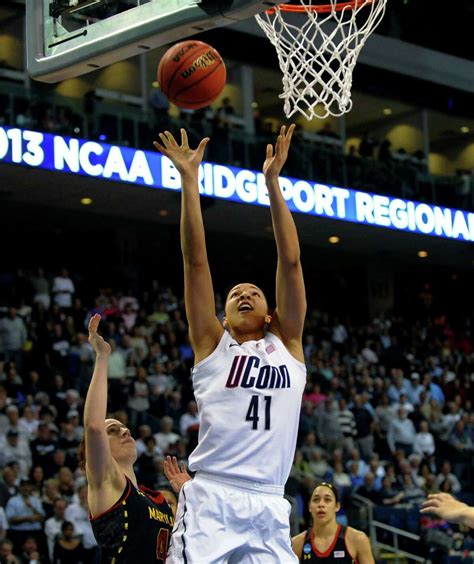 Uconn Women In Eighth Straight Regional Final