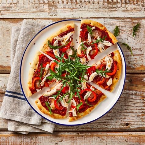 Spicy Chicken And Red Pepper Pizza Recipe Gousto