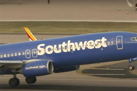 Houston Tx Man Forced Southwest Flight To Divert Faces 20 Years
