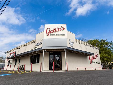 Gatlin's Fins & Feathers Review - Garden Oaks - Houston - The Infatuation