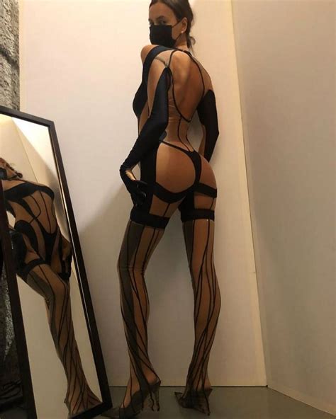 Irina Shayk In A Nude Mugler Jumpsuit Photos Video My XXX Hot Girl