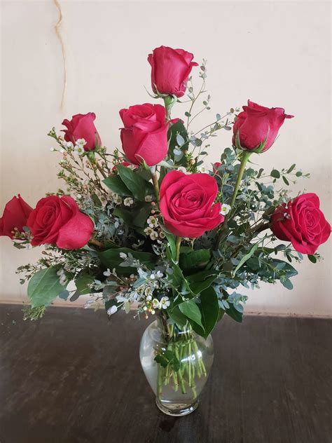 Proper Way To Put Roses In Vase At William Jacobson Blog