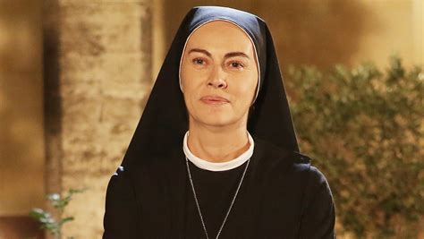 "Che Dio ci aiuti 6", suor Angela sta per tornare in convento | TV