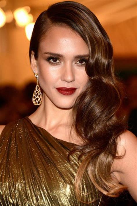 16 Trendy Celebrity Approved Sideswept Hairstyles Pretty Designs