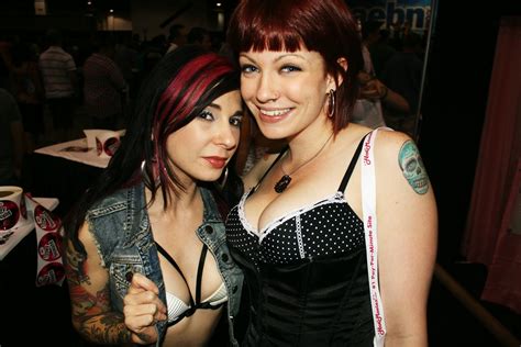 joanna angel and sidney scarlet exxxotica chicago 2011 flickr