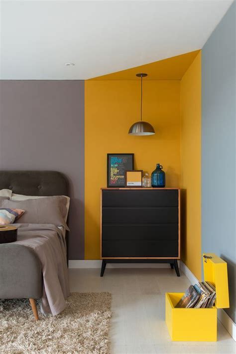 25 Fun Yellow Accent Wall Ideas To Keep Your Mood