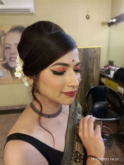 Nidhi Gupta Makeup Artist Near Mayur Vihar New Delhi Makeupwale