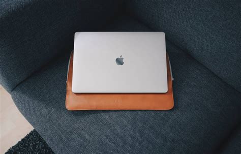 15 Best Macbook Air Cases 2024