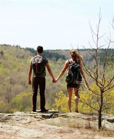 Engagement Photos Tree Hugging And Amazing Views Knick Of Time