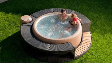 Pillowy Hot Tub Can Be Set Up Virtually Anywhere