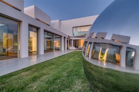 The Cubes House By Nestor Sandbank In Israel