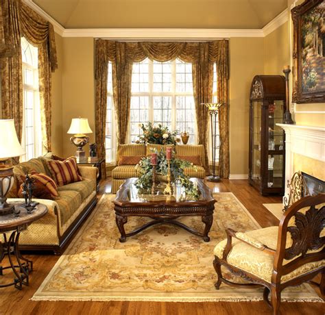 Old World Elegance Traditional Living Room Detroit By Foran
