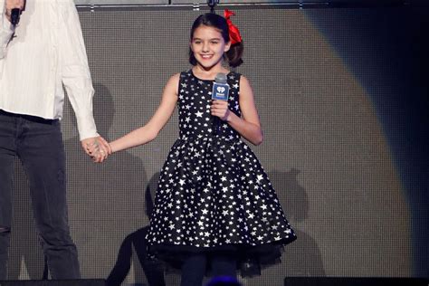 Tom Cruise S 16 Year Old Daughter Suri Cruise Sings For Her Mother S Movie The Second