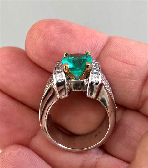 Extra Fine Estate Natural Colombian Emerald And Diamond Ring 18k Big