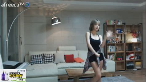 bj이설♥위글위글과 경운기춤을 한번에 korean girl wiggle dance youtube