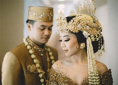45+ gambar pakaian adat versi kartun, yang populer! Pakaian Adat Jawa Barat : Gambar Beserta Penjelasannya Lengkap