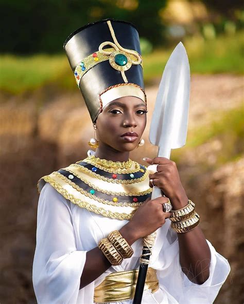 Black Sisters I Love Black Women Queen Nefertiti Ebony Beauty Black People Photo Art
