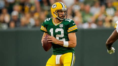 Packers Sign Qb Aaron Rodgers To Contract Extension