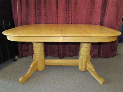 Lot Detail Oak Double Pedestal Dining Room Table With Leaves Expands