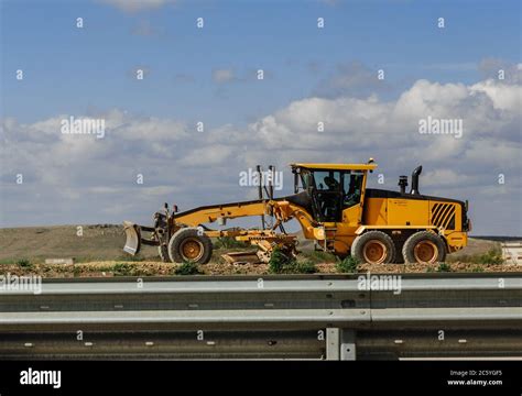 Grader Yellow Grader Road Construction Industrial Machine For The