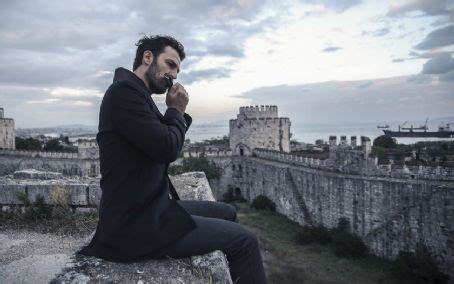 Birkan sokullu, 6 ekim 1985'te i̇stanbul'da doğdu. Who is Birkan Sokullu dating? Birkan Sokullu girlfriend, wife