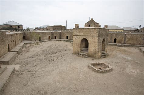 Azerbaiyán no perdona y castiga duramente contra armenia en karabaj. Viaje a Azerbaiyán 8 días | Aspasia Travel